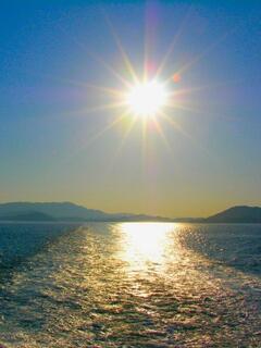 �܂Ԃ������z�ƊC